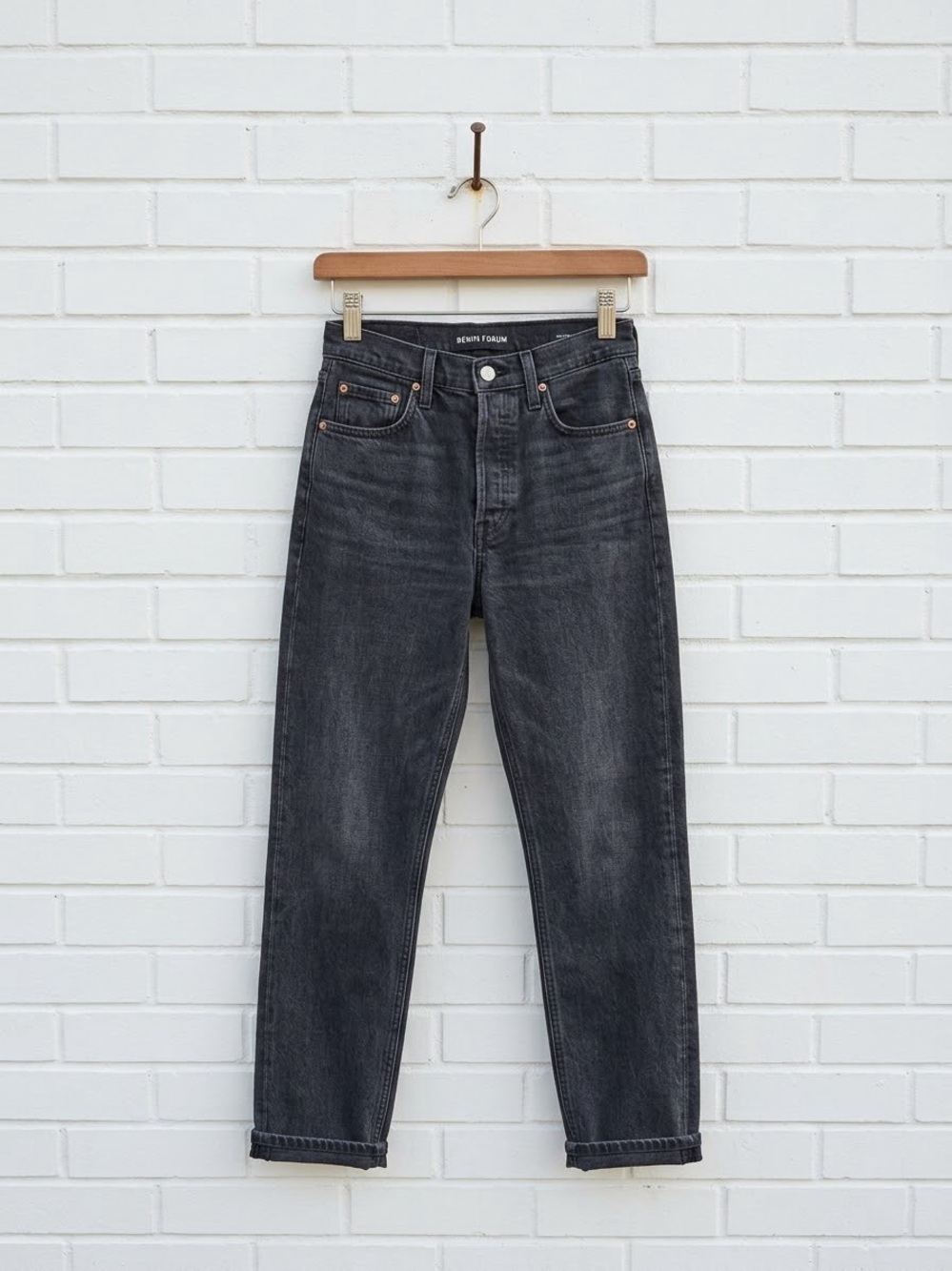 Aritzia Denim Forum The Arlo High Rise Straight 28L Black Jeans Size 24